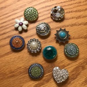 Magnolia and Vine snaps